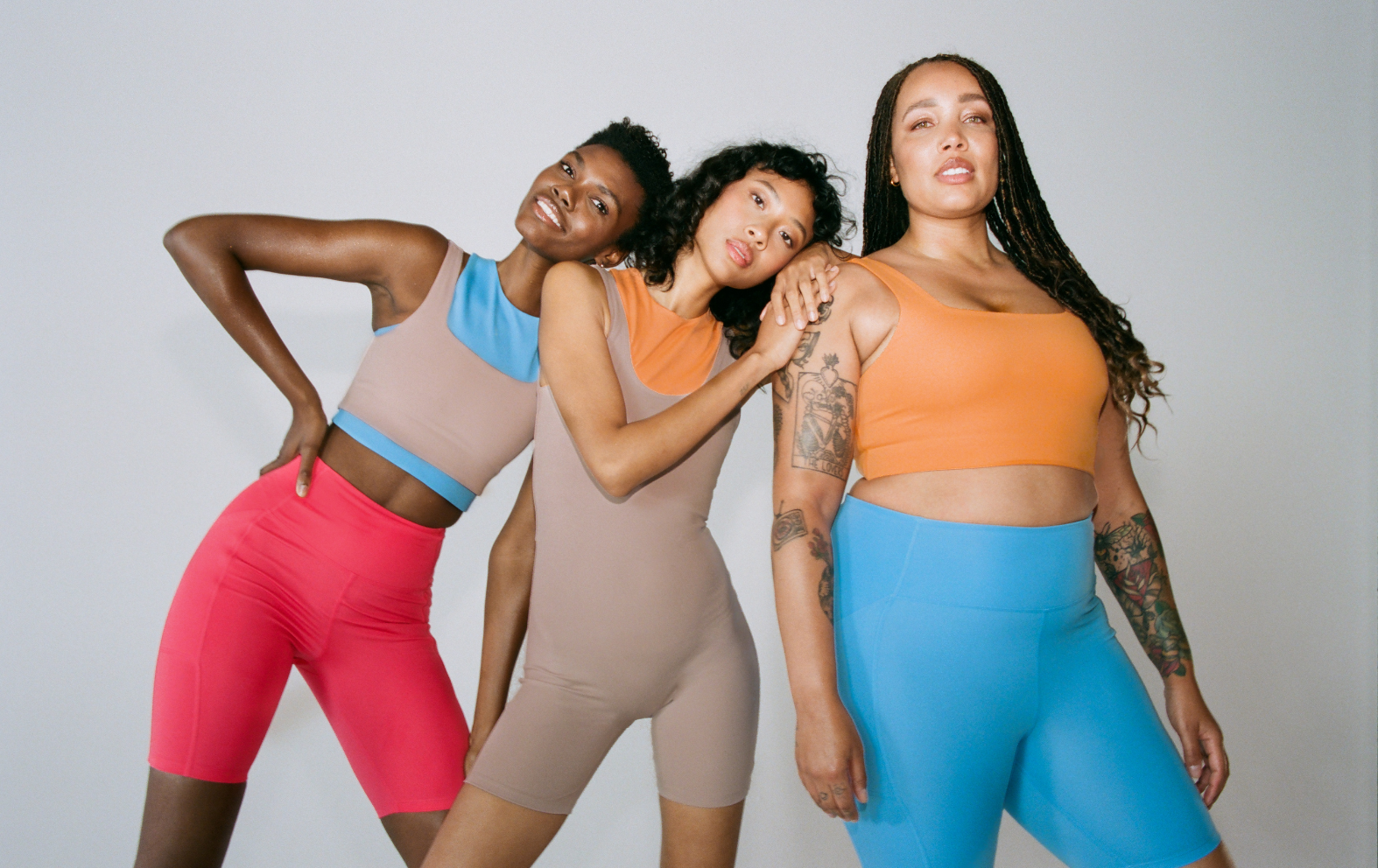 Ivory Dylan Tank Bra — Girlfriend Collective  Plus size activewear, Pocket  leggings, Legging