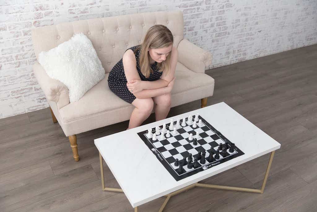 Chess, game, strategy, winner, checkmate, queen, gambit icon