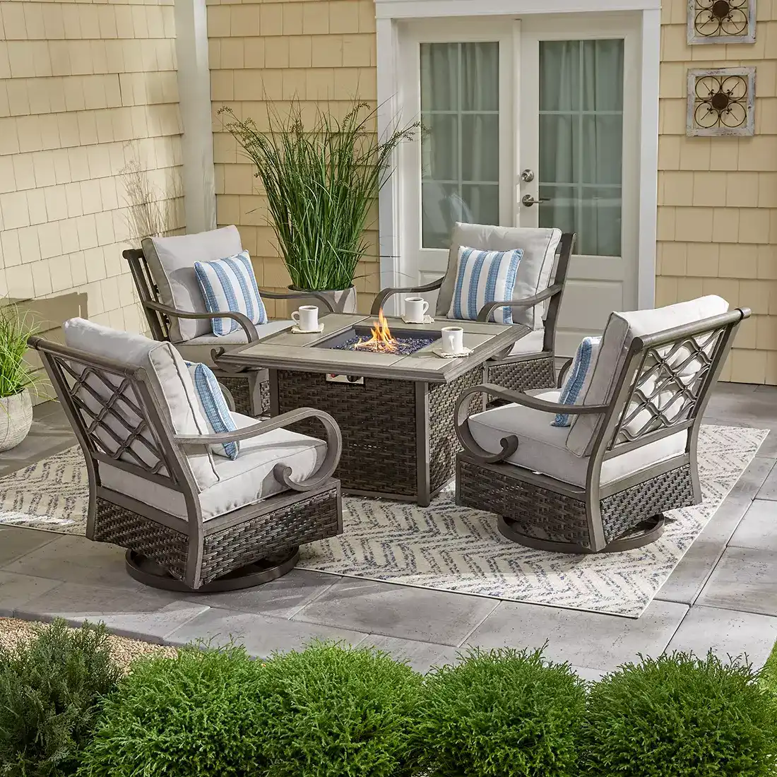 outdoor furniture chat