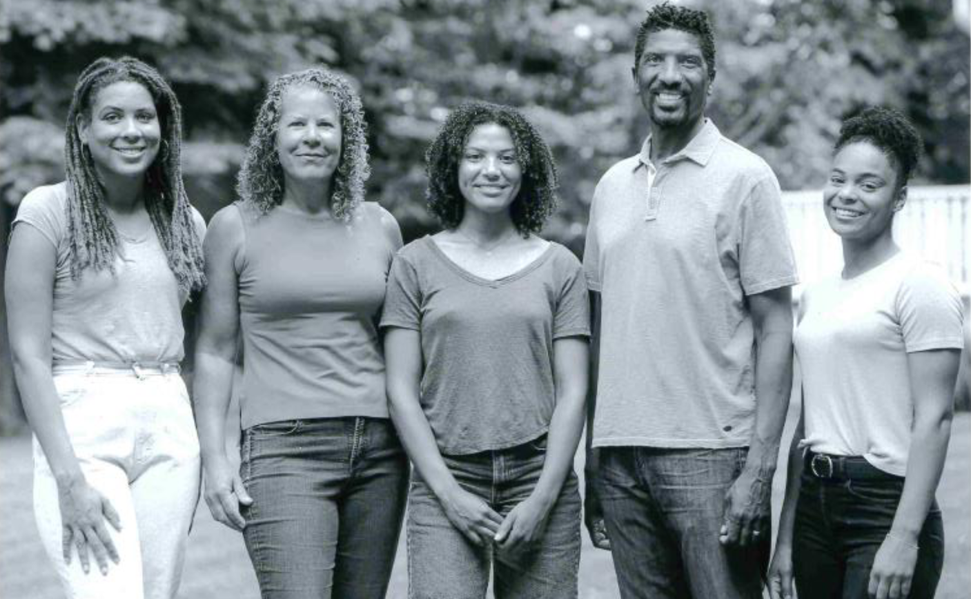 Everett Cunningham with his daughters and wife