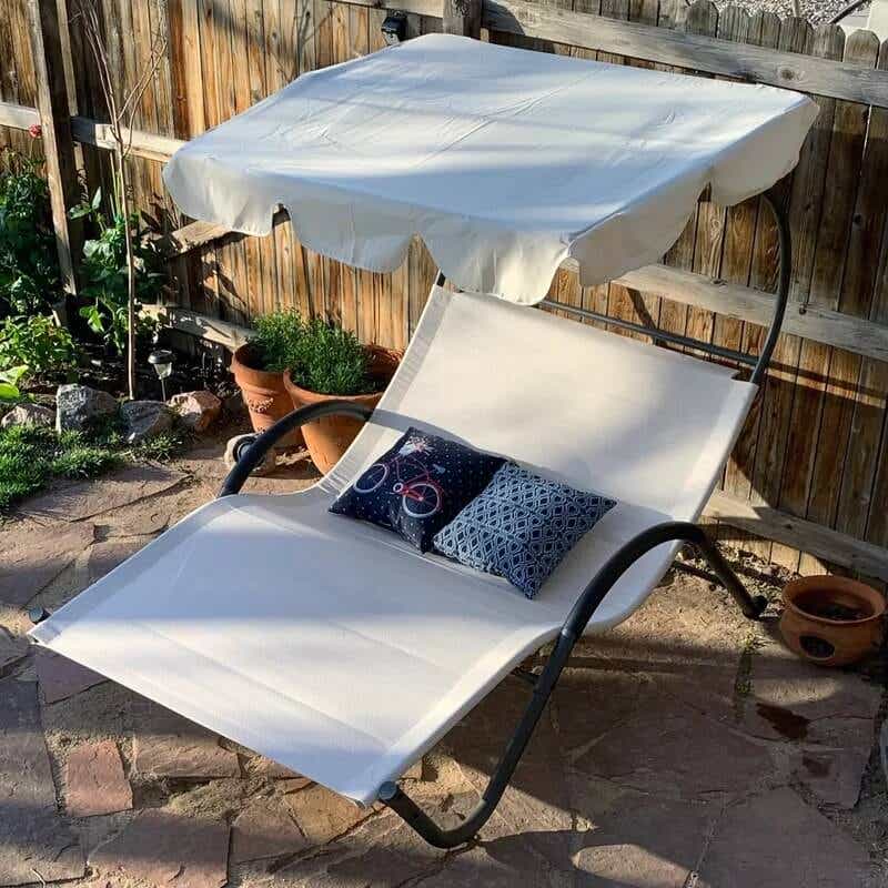patio daybed with cover