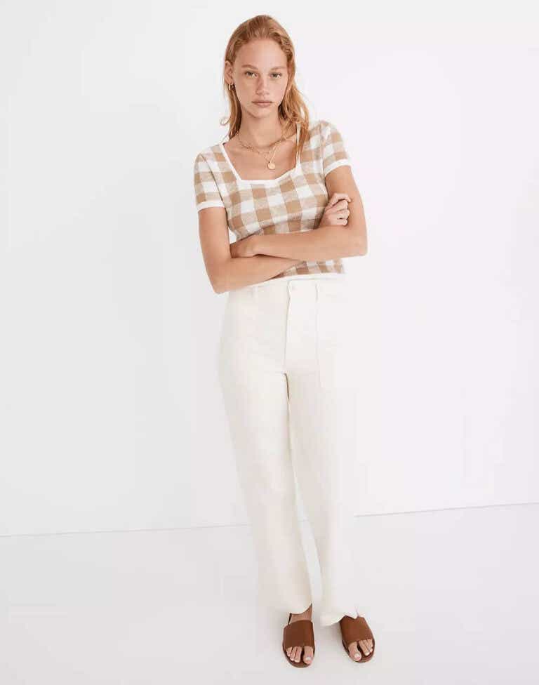white pants from madewell on model