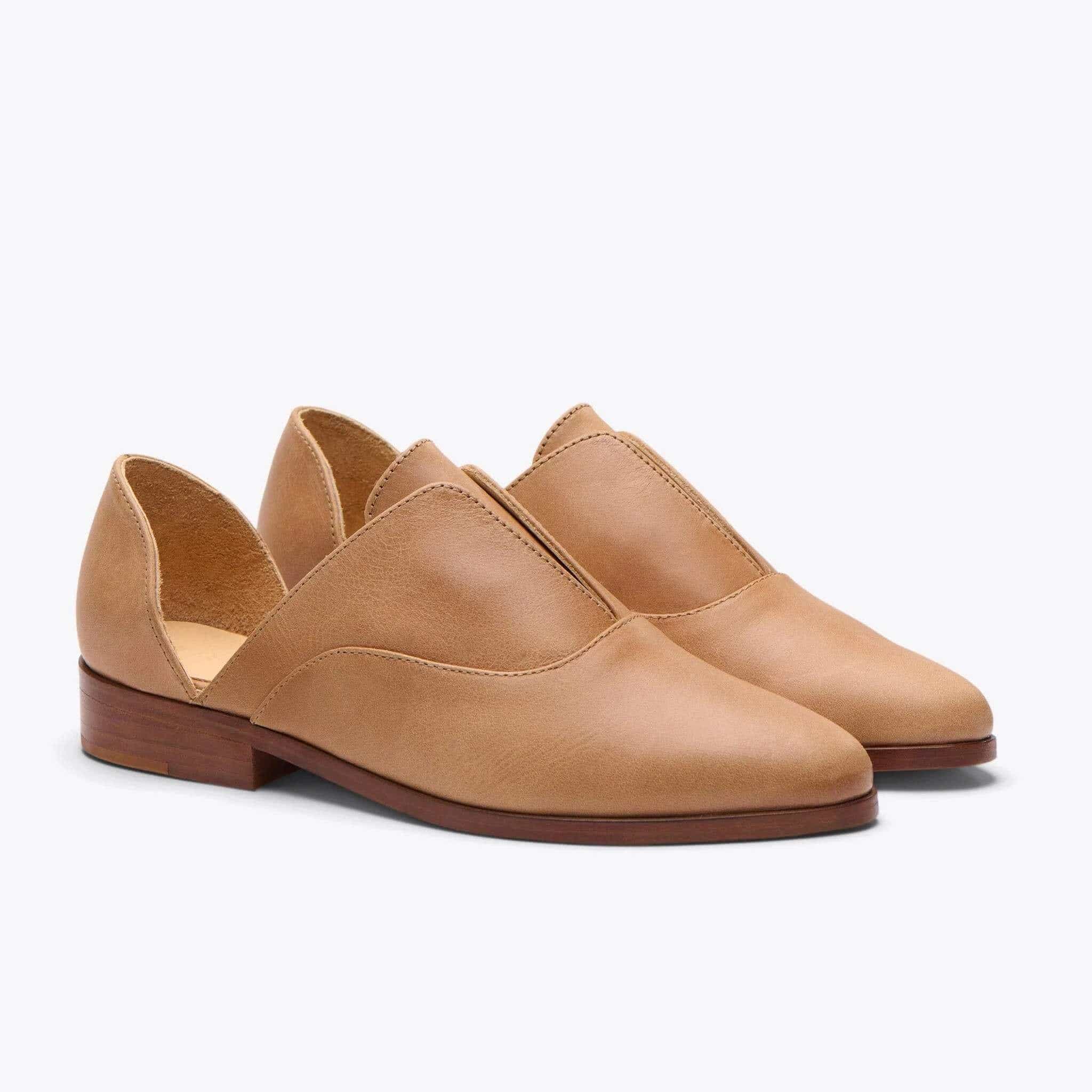 Amazon.com : Slip On Loafers Shoes for Women Comfort Classic Leather Flat  Shoes Casual Comfortable Round Toe Loafers Dress Shoes Ladies Driving  Office Walking Shoes : Sports & Outdoors