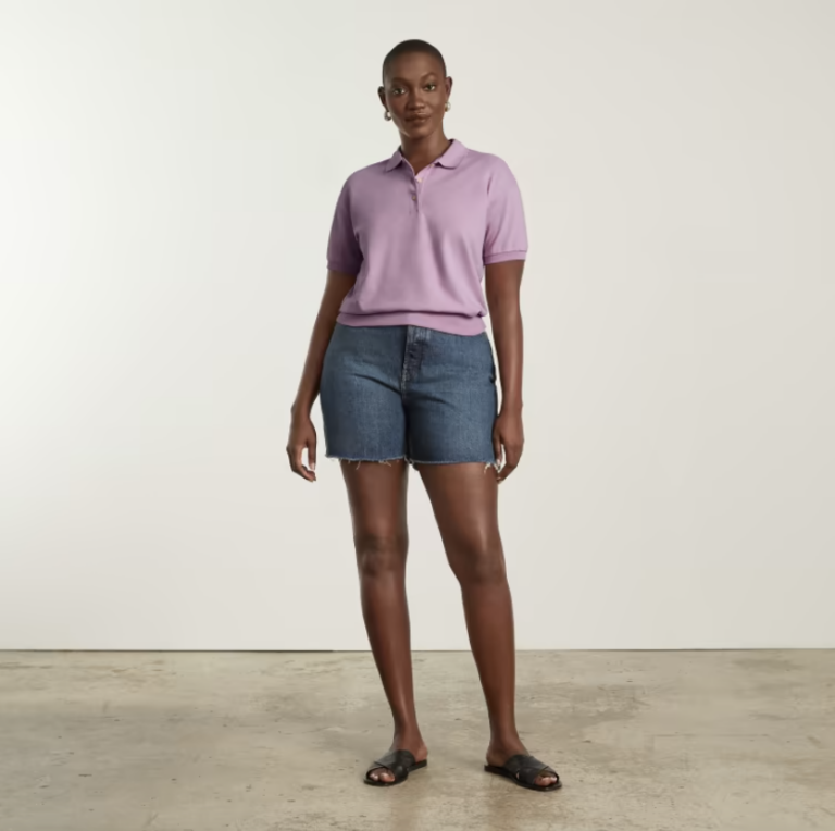 model in everlane polo shirt in purple