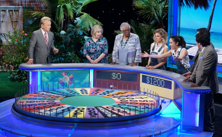 End of an Era: Pat Sajak Is Leaving “Wheel of Fortune” - TrendRadars