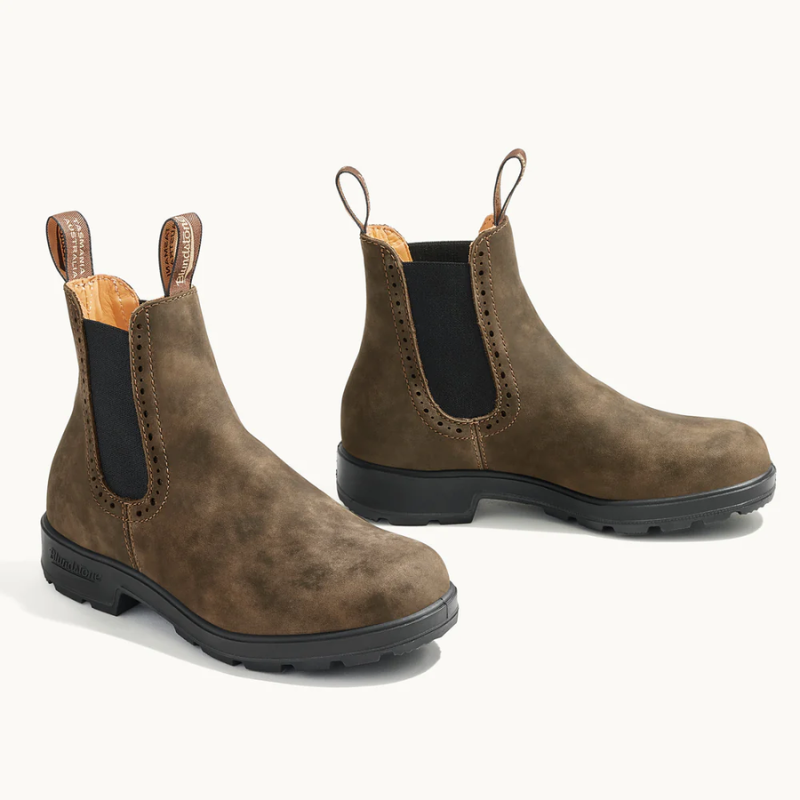 blundstone chelsea boots