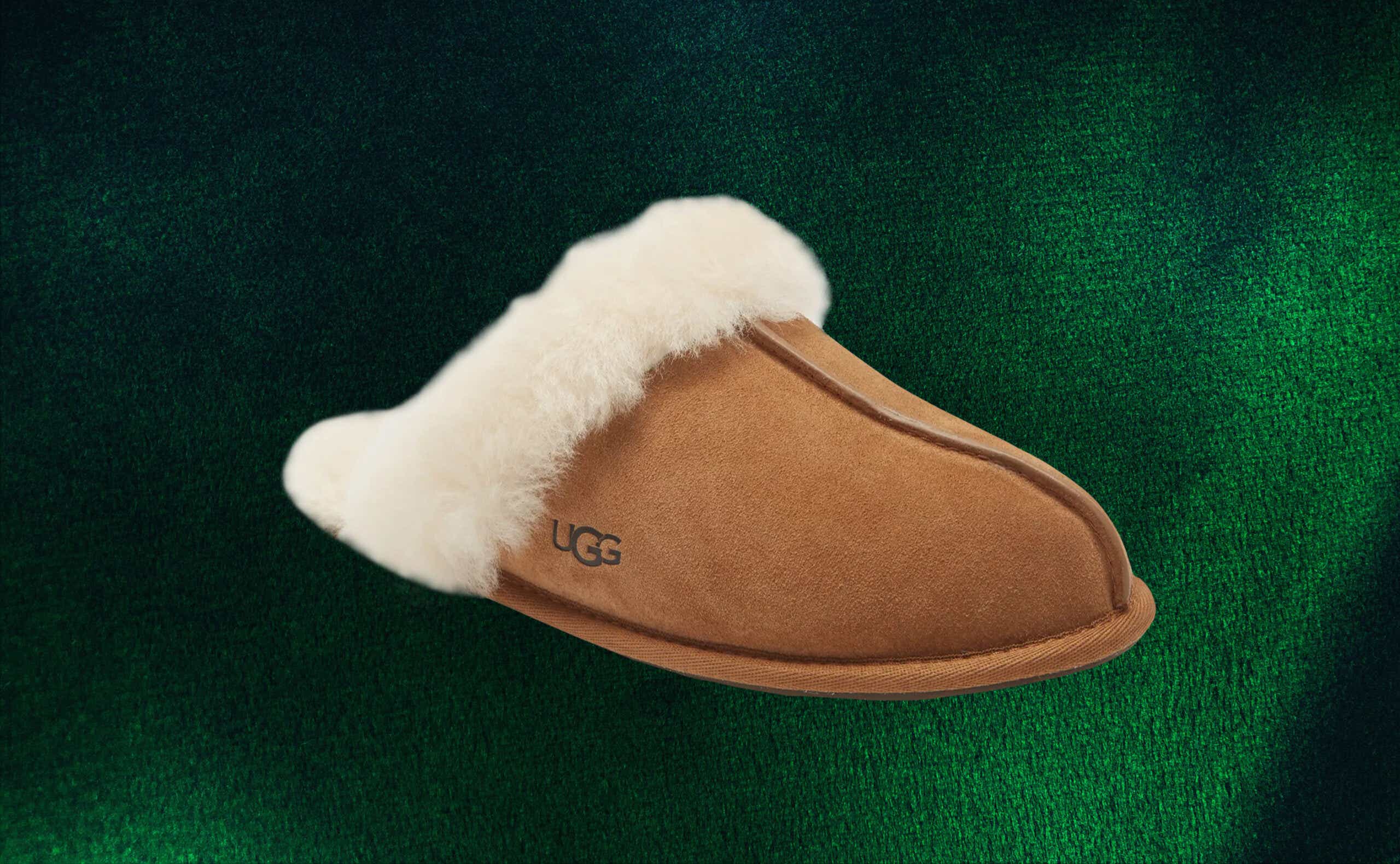 UGG Slippers (100+ products) compare now & find price »