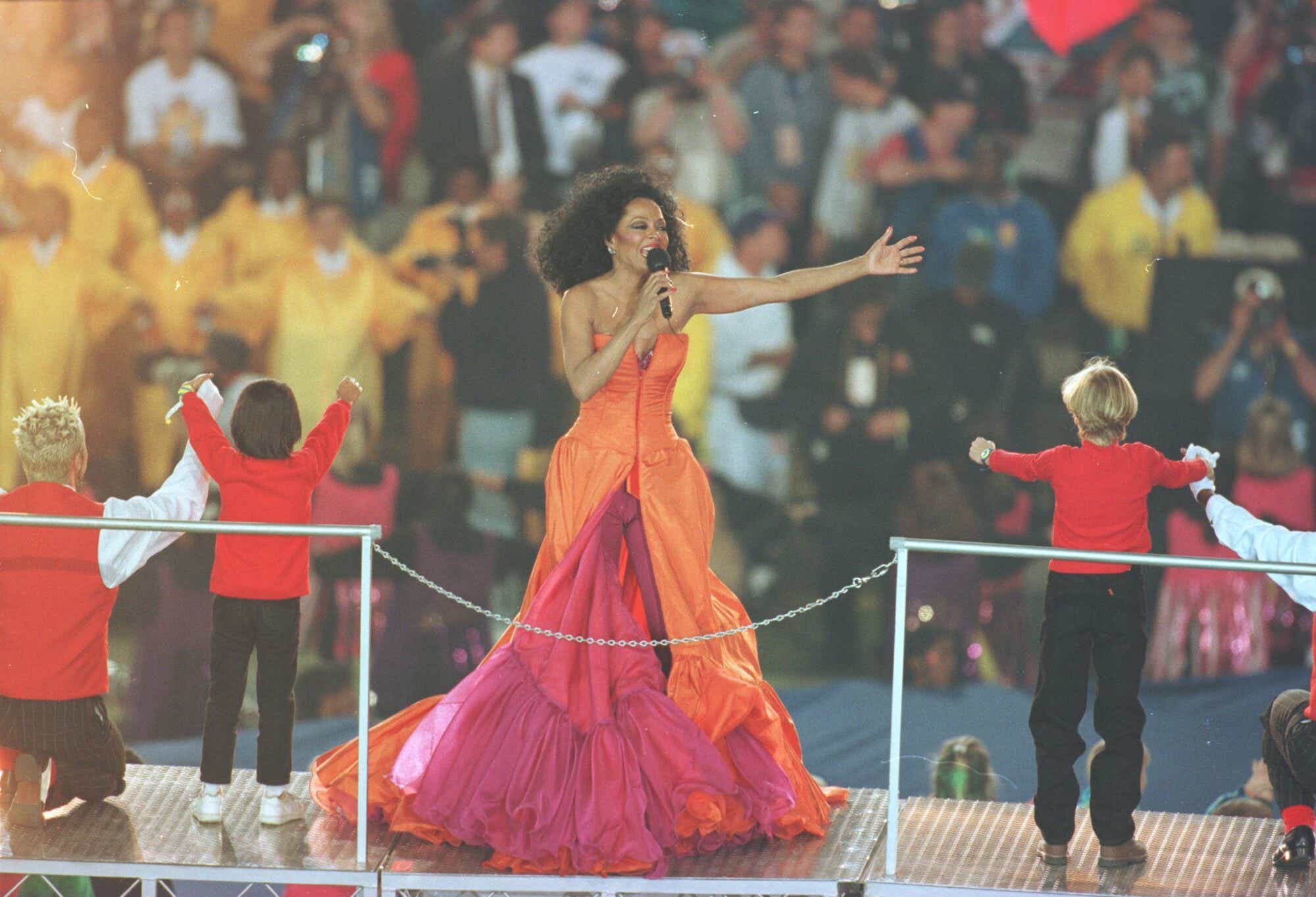 Super Bowl halftime show: Most iconic outfits of all time from Michael  Jackson to Beyoncé, The Independent