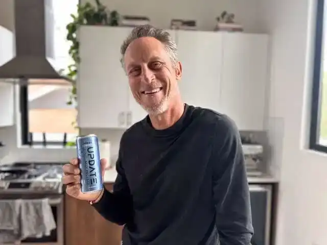 Dr. Mark Hyman holds a can of Update