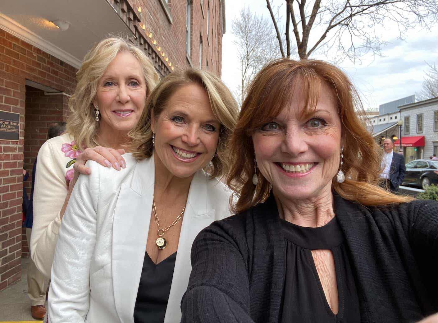 katie couric with two friends