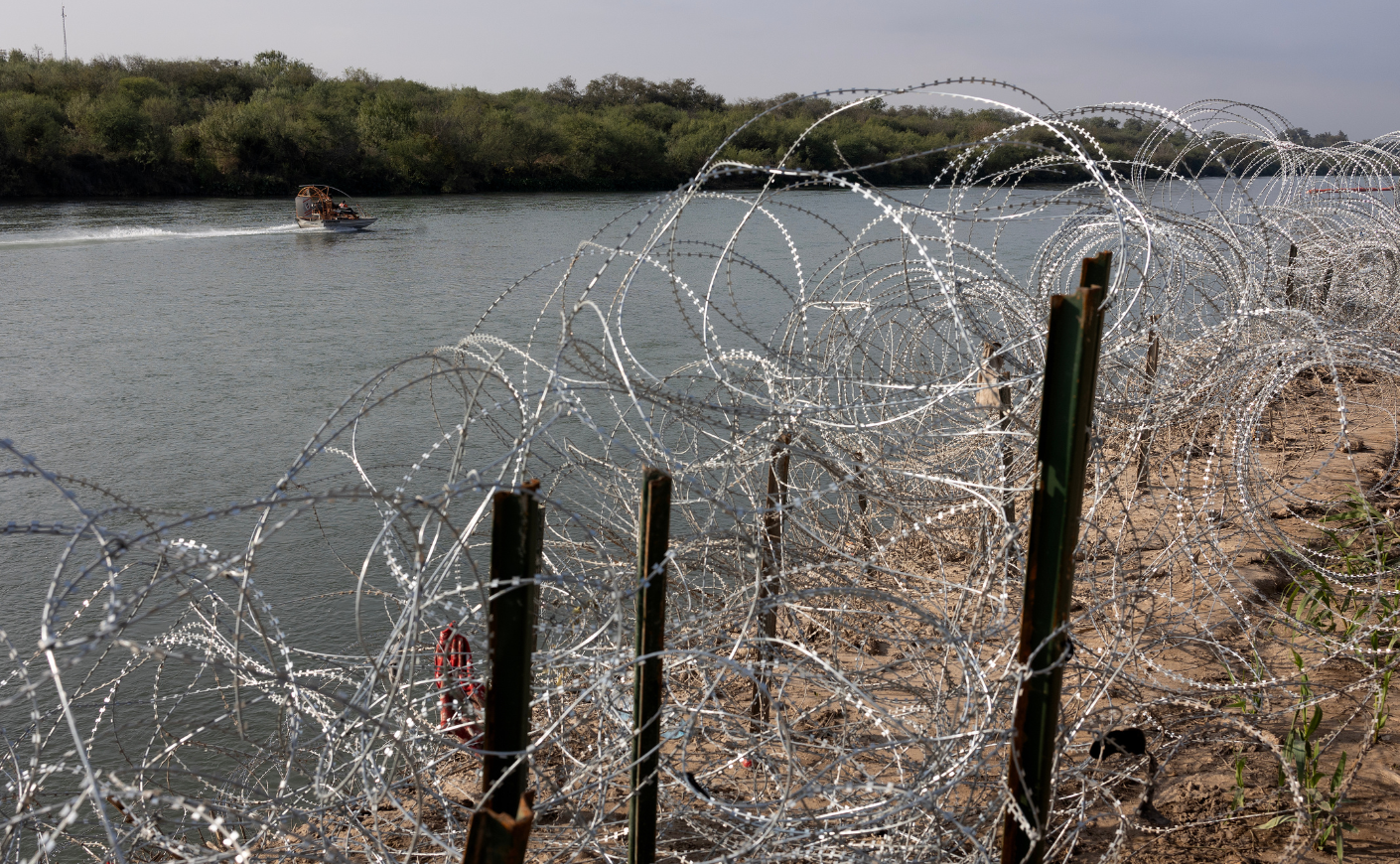 Rio Grande with barbed wire