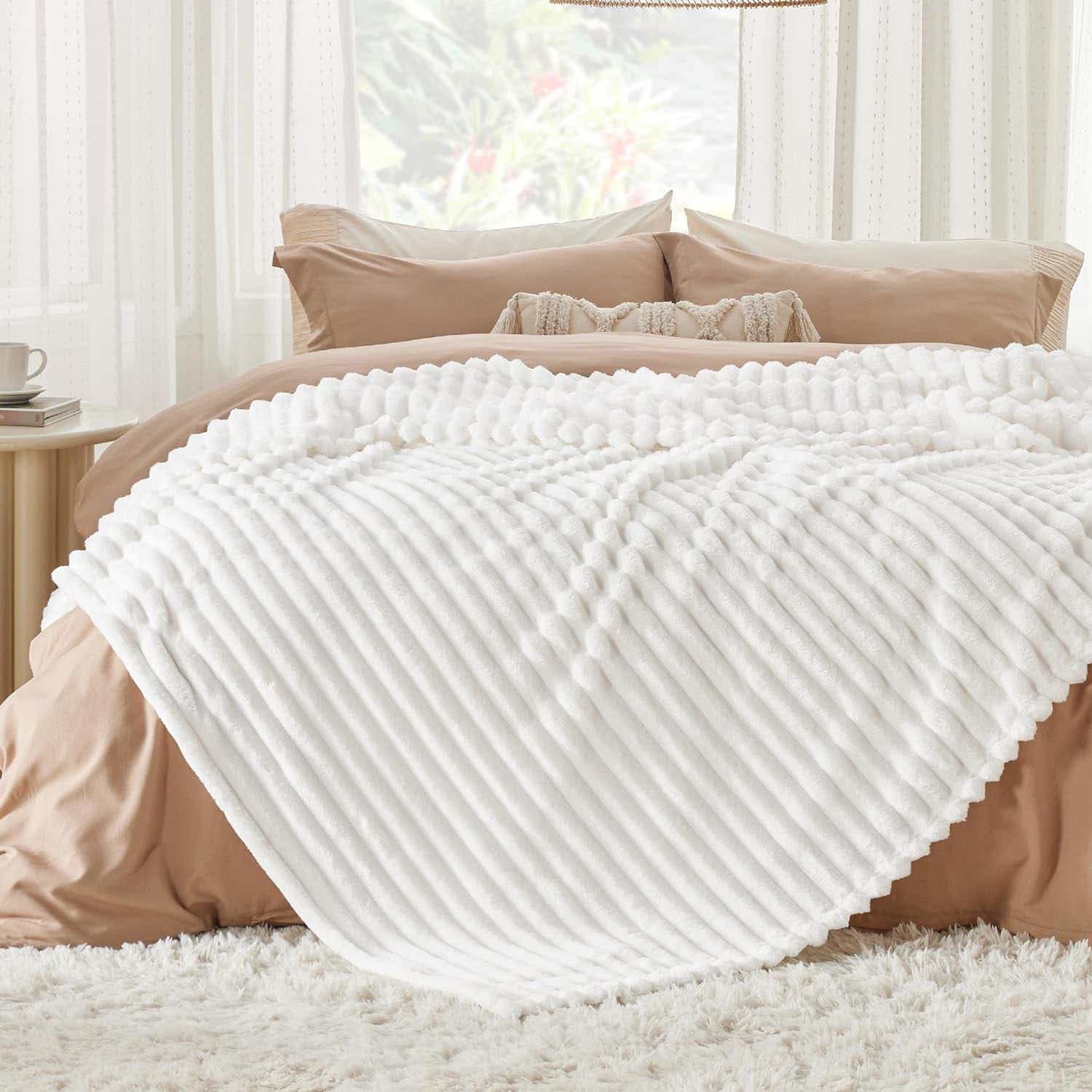 Bedsure GentleSoft King-Sized Blanket