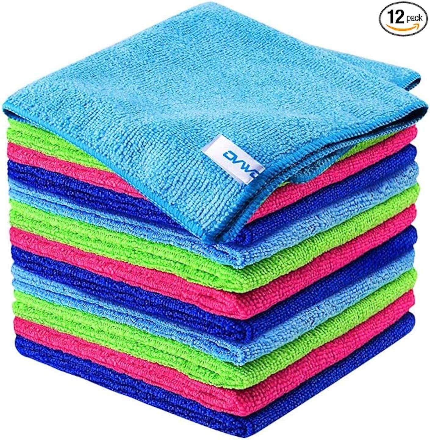 A stack if microfiber towels