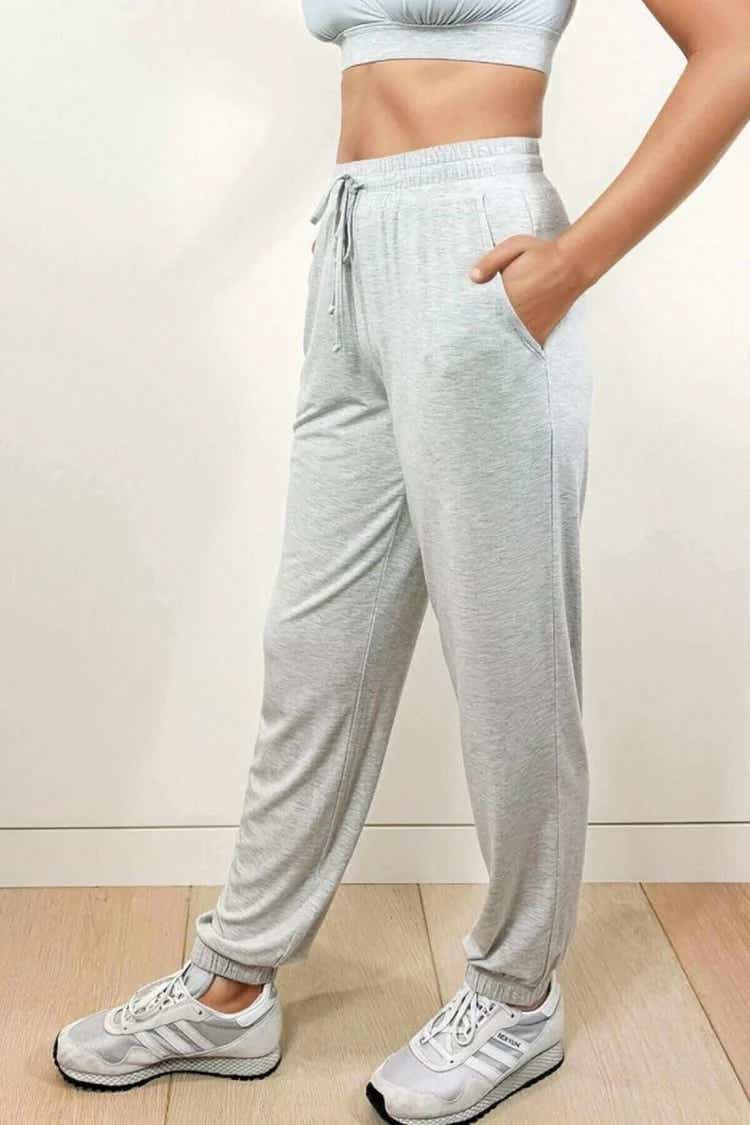 woman wearing sweatpants