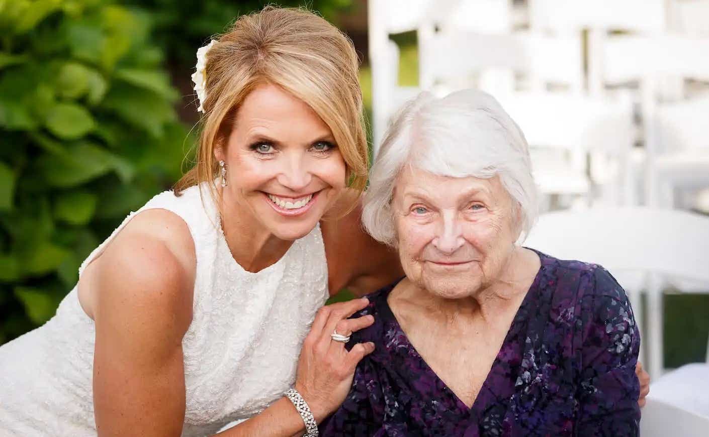 Katie Couric and her mom at her wedding