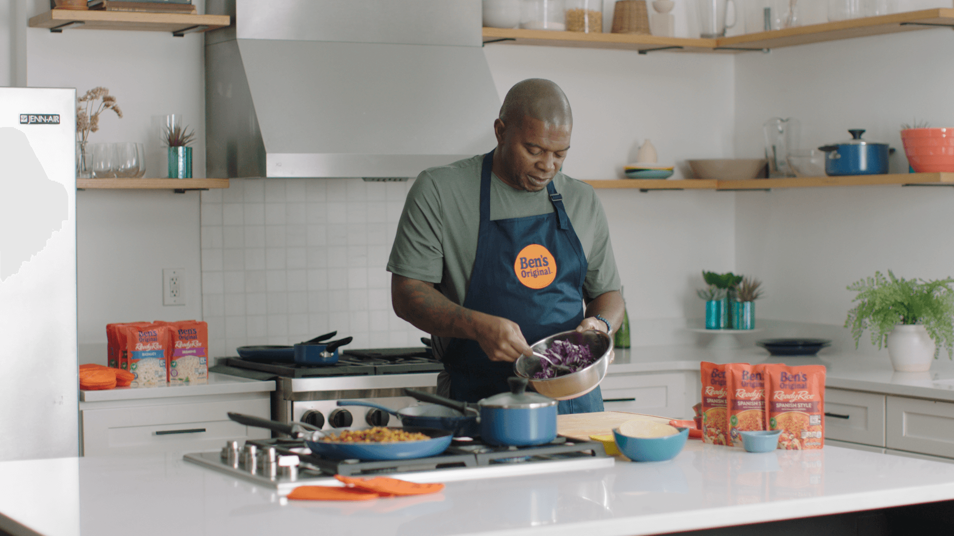 Top Chef’s Nick Wallace whips up a quick and delicious taco night recipe, thanks to Ben’s Original rice. 