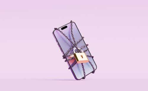 Image of cell phone with giant lock on it