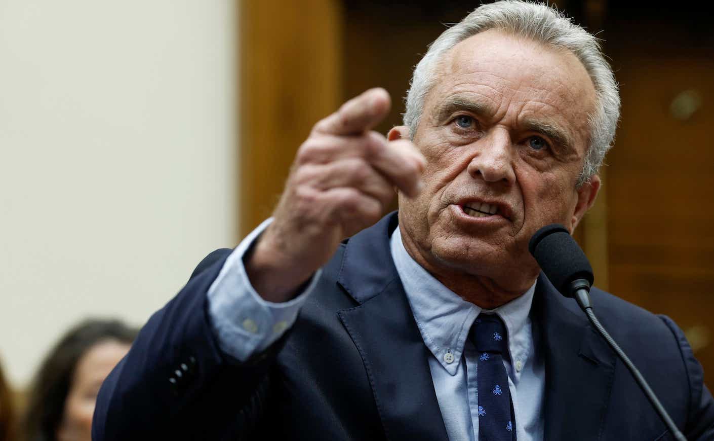 RFK Jr. pointing his finger