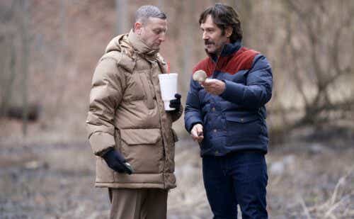 tim robinson and paul rudd in the woods in Friendship