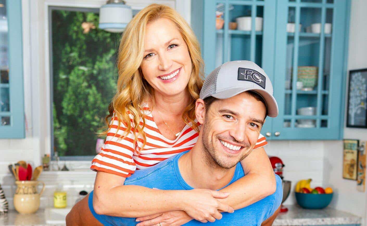 Angela Kinsey and Joshua Snyder