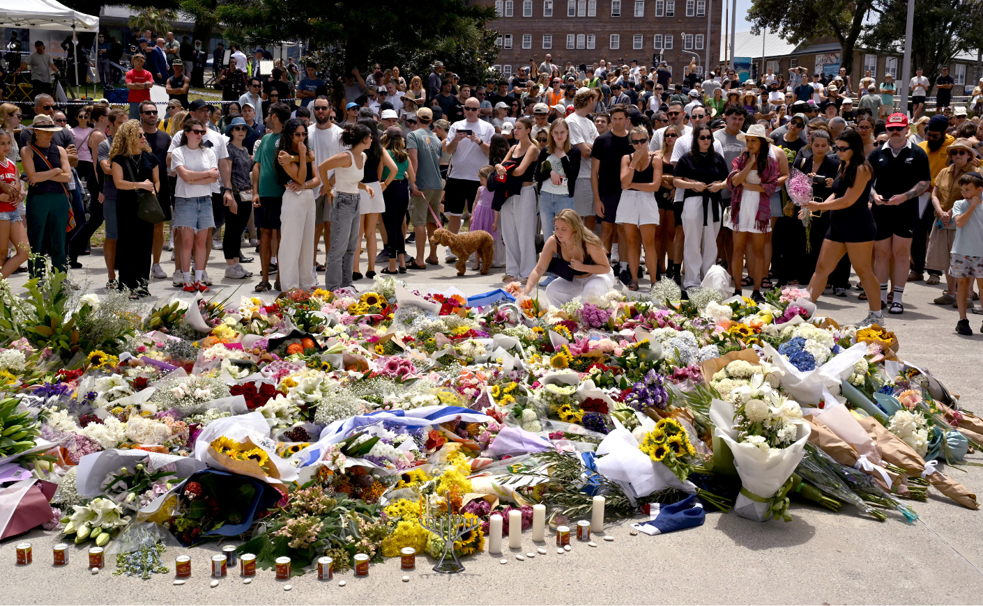 mourners at Bondi Beach