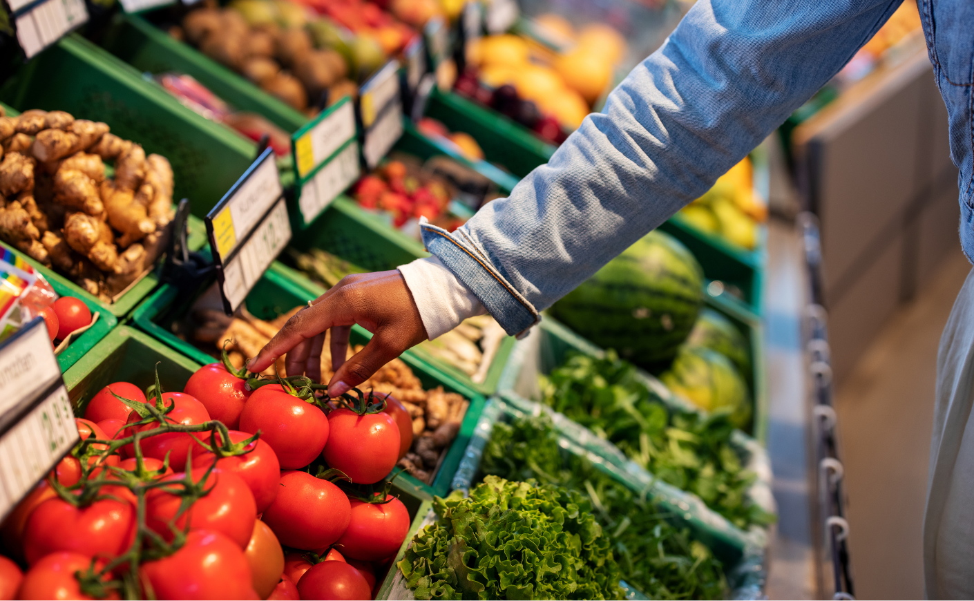 Woman shopping for produce in the supermarket