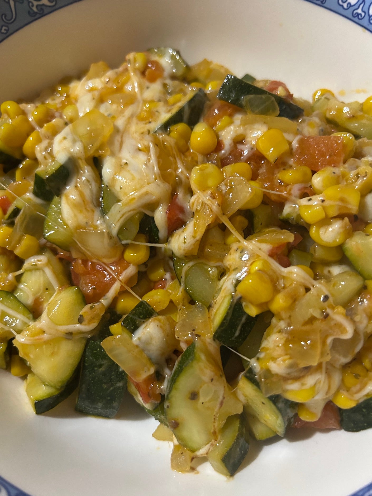 A bowl of calabacitas.