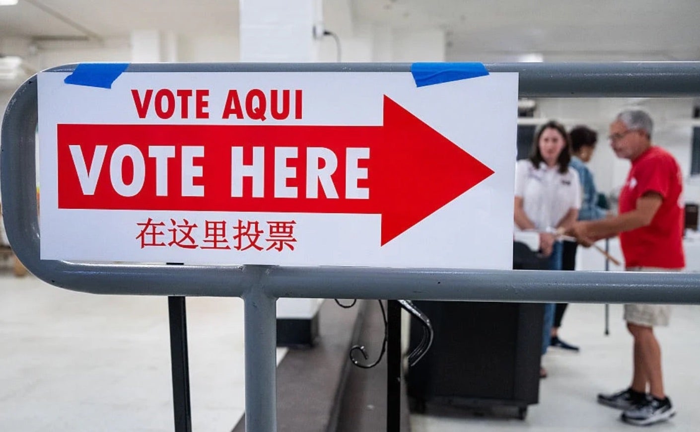 Vote here sign